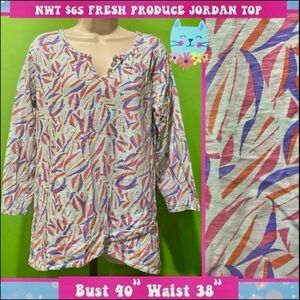 NWT $65 FRESH PRODUCE BLUE TUNIC M JORDAN TOP TUMBLED PETALS PRINT~COASTAL VIBES